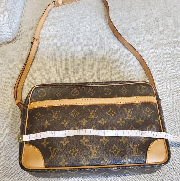 Authentic Louis Vuitton purse - Picture 12 of 15